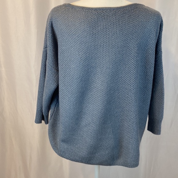 Ann Taylor Crew Neck Oversized Sweater in Lovely Cobalt Blue, Size L. - Picture 4 of 5